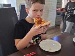 Rok szkolny 2025-2026 - 18 - Dzien Chłopaka w 3C